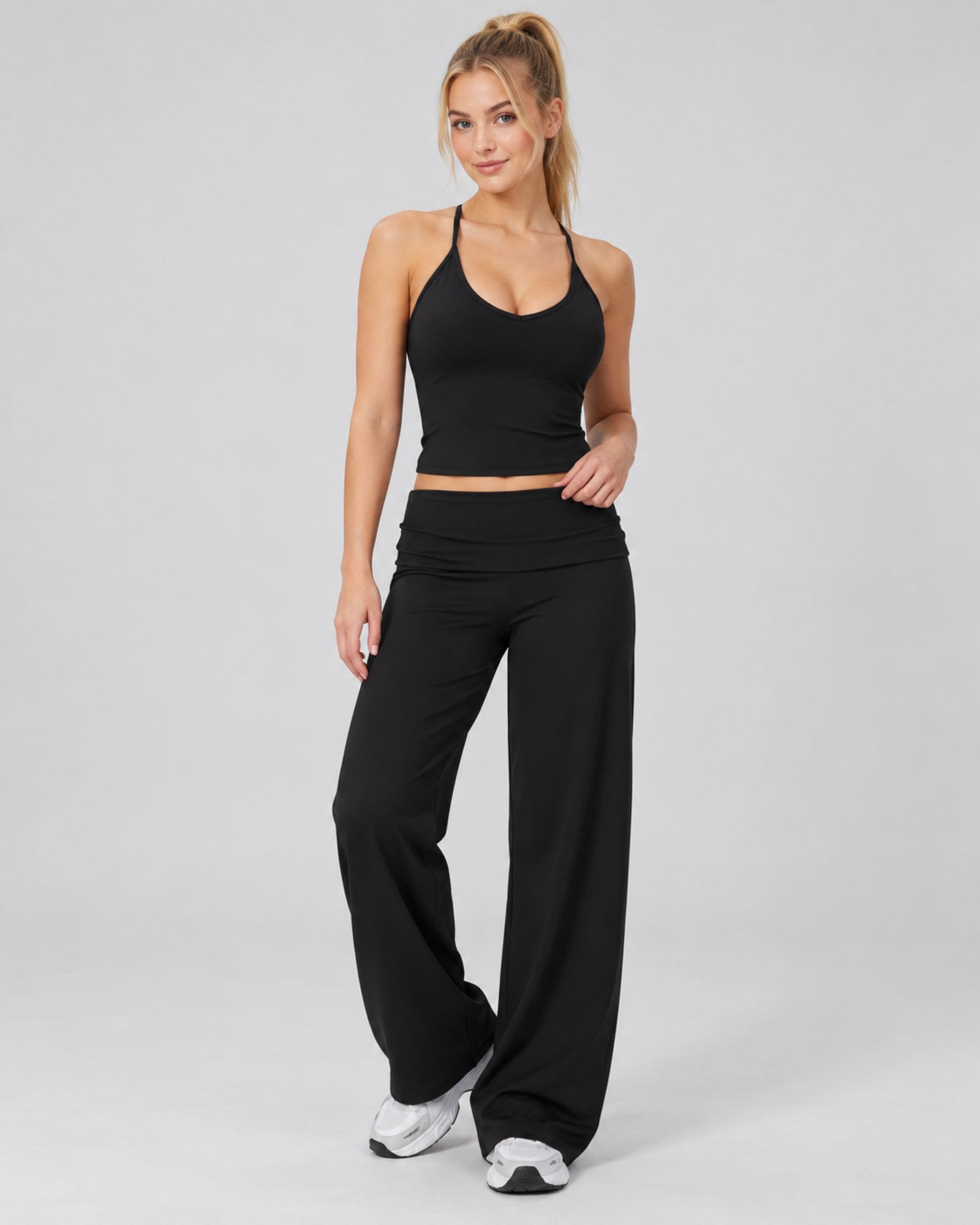 AVA Women’s Flow Performance Set – Black