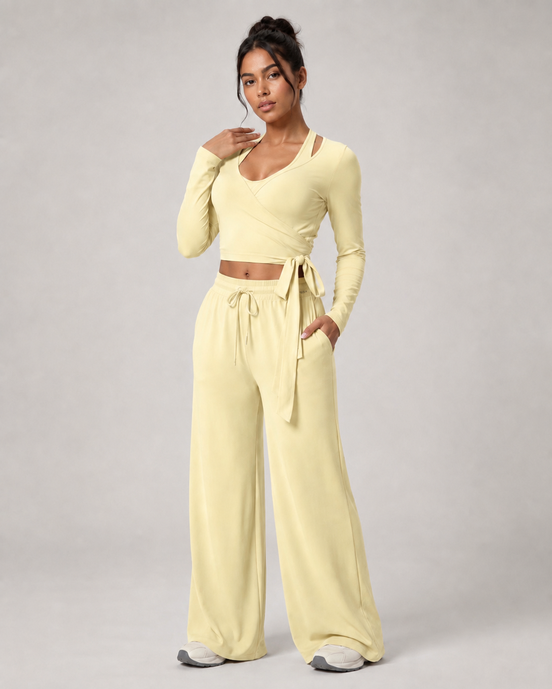 AVA Women’s Performance Set